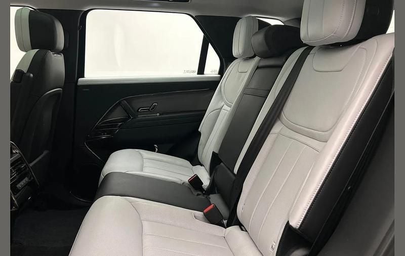 Used Land Rover Range Rover Sport SE Dynamic 296 HP (217 kW) 2023 Green SUV