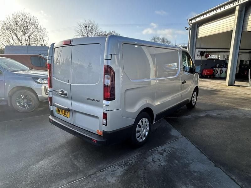 Used Renault Trafic Business 120 HP (88 kW) 2021 Silver