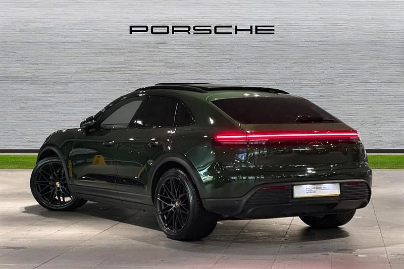 Used Porsche Macan 300 kW (408 HP) 2025 Oak green neo SUV