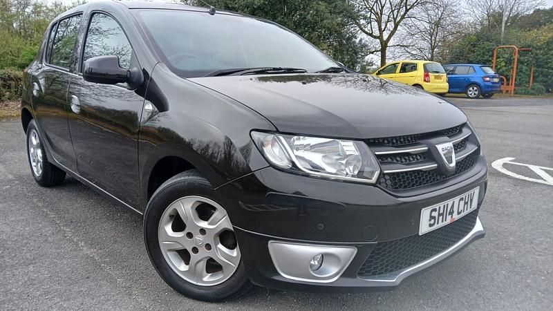Used Dacia Sandero Lauréate 75 HP (55 kW) 2014 Black Hatchback