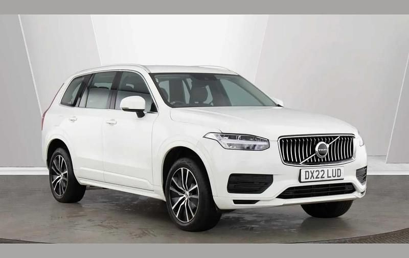Used Volvo XC90 Momentum 232 HP (170 kW) 2022 White SUV