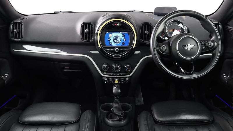 Used Mini Cooper S Countryman 221 HP (162 kW) 2018 Red SUV