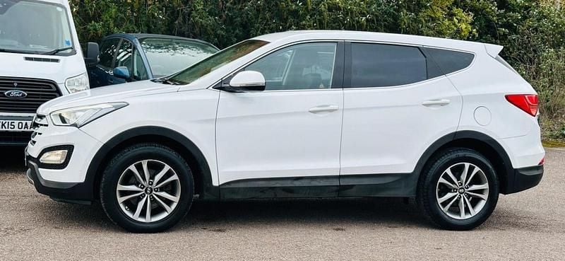 Used Hyundai Santa Fe SE 194 HP (142 kW) 2016 White SUV