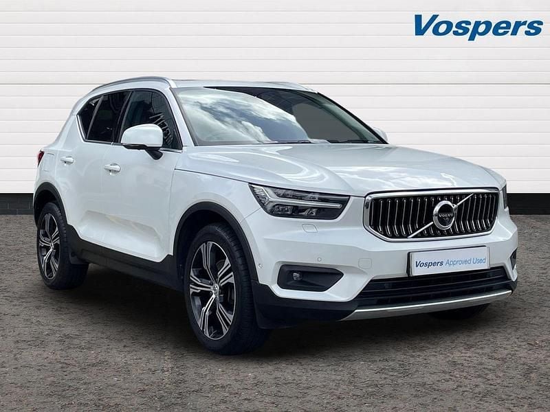 White Used 2021 Volvo XC40 Inscription SUV | £23,989 (Good price) - Image 1/3