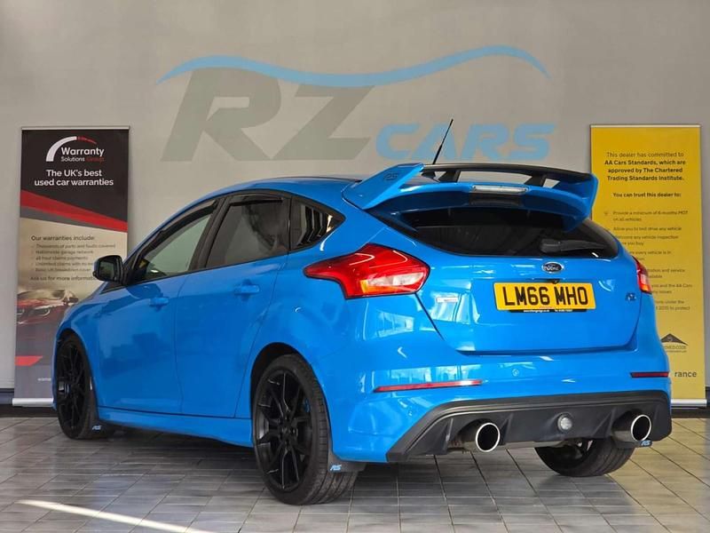 Used Ford Focus RS 350 HP (257 kW) 2016 Blue Hatchback