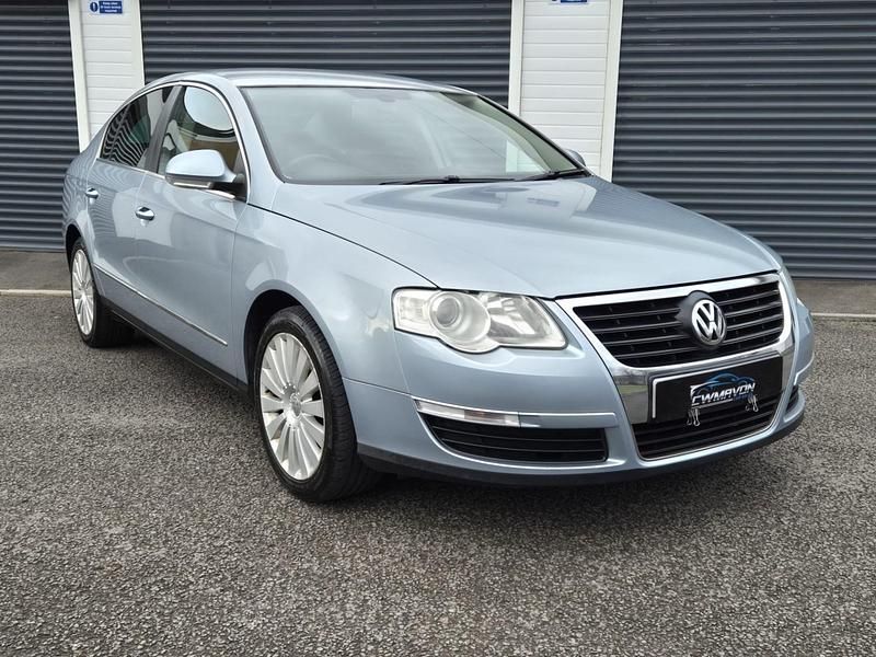 Blue Used 2009 VW Passat Highline Sedan | £3,491 (A bit pricey) - Image 1/4
