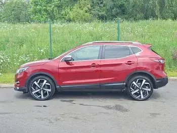 Used Nissan Qashqai Tekna+ 160 HP (117 kW) 2019 Red SUV
