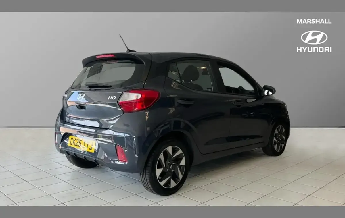 Used Hyundai i10 Advanced 63 HP (46 kW) 2025 Grey Hatchback