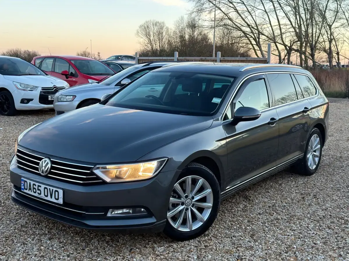 Begagnad VW Passat Business 2015 Grå Kombi