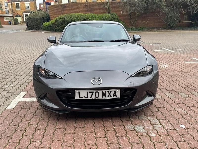 Usado Mazda MX5 Inclusive 132 HP (97 kW) 2020 Cinzento Cabrios