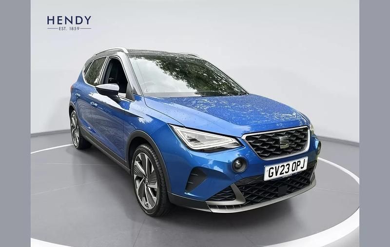 Blue Used 2023 Seat Arona FR Sport SUV | £16,599 (Fair price) - Image 1/4