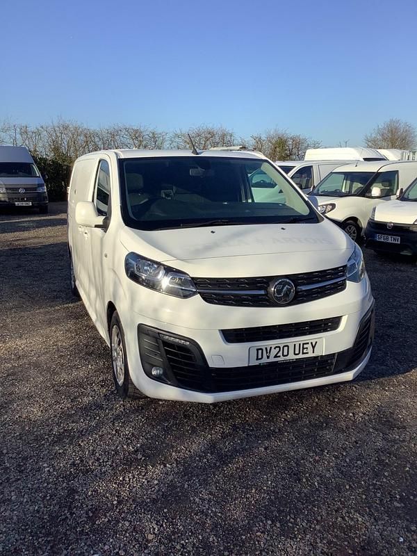 Used Vauxhall Vivaro Sportive 100 HP (73 kW) 2020 White MPV
