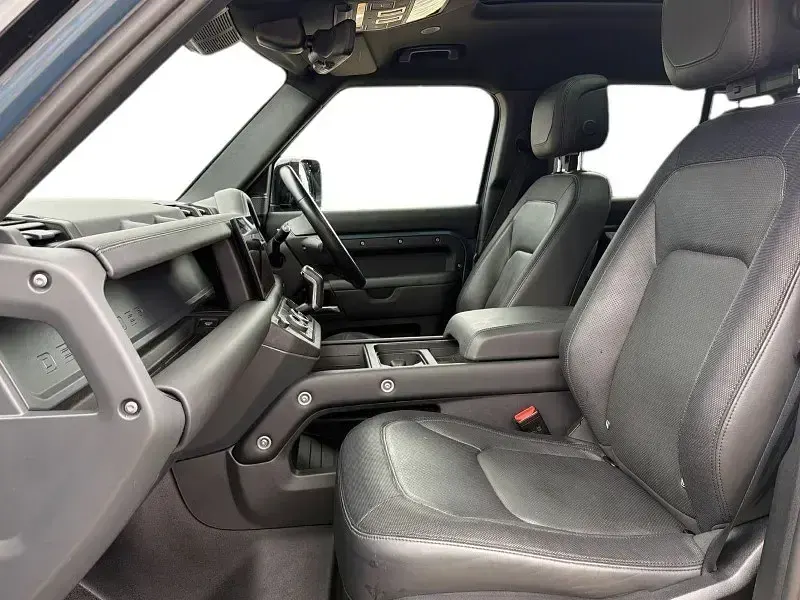 Begagnad Land Rover Defender HSE Dynamic 2023 Blå SUV