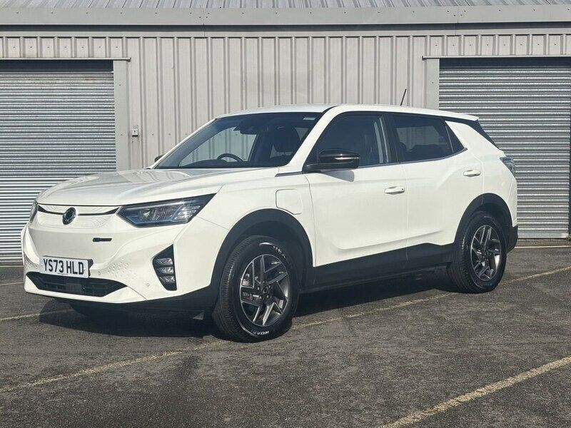 White Used 2023 Ssangyong Korando Estate | £16,300 (Good price) - Image 1/4