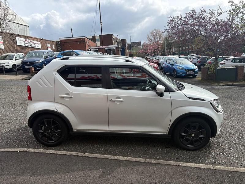 Używany Suzuki Ignis SZ5 90 KM (66 kW) 2017 Biały SUV