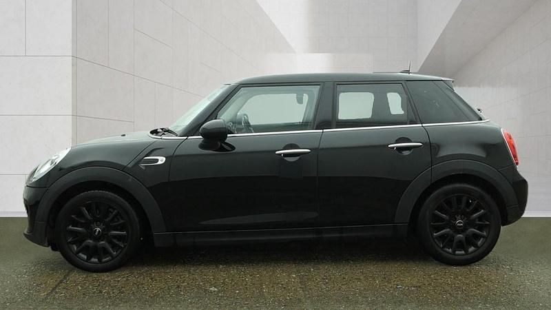 Used Mini Cooper Hatch 136 HP (100 kW) 2018 Black Hatchback