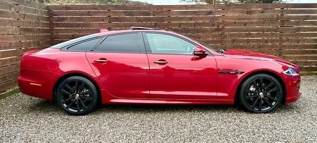 Used Jaguar XJ R-Sport 300 HP (220 kW) 2017 Red Sedan