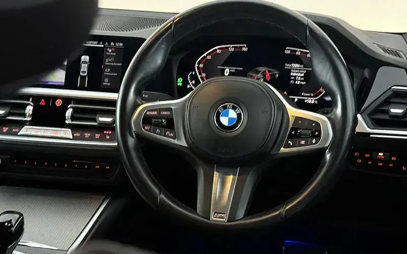 Used BMW 318 M Sport 156 HP (114 kW) 2021 Blue Sedan