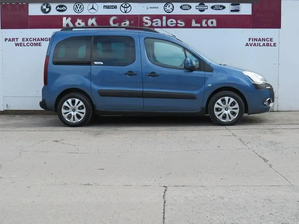 Used Citroën Berlingo XTR 115 HP (84 kW) 2015 Blue MPV