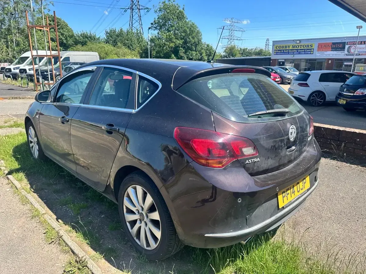 Used Vauxhall Astra Elite 2014 Brown Hatchback