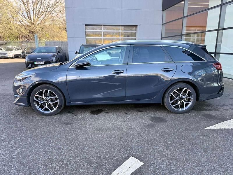 Used Kia Ceed 138 HP (101 kW) 2025 Grey Hatchback