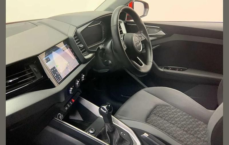 Usado Audi A1 Sport 147 HP (108 kW) 2019 Vermelho SUV