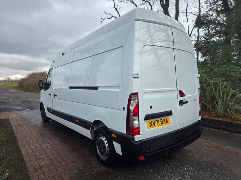 Używany Renault Master Business 150 KM (110 kW) 2021 Biały Minivan
