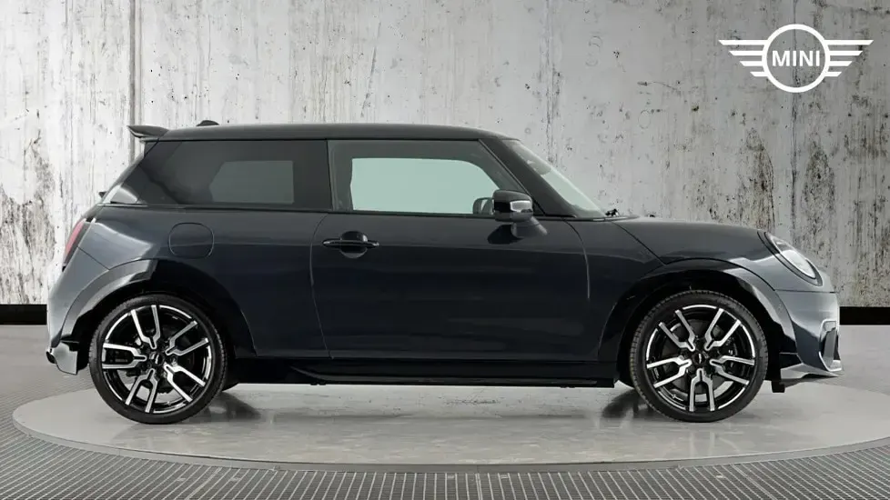 Used Mini Cooper Hatch 154 HP (113 kW) 2024 Grey Hatchback