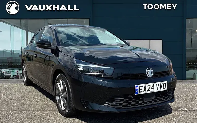 Used Vauxhall Corsa Design Edition 101 HP (74 kW) 2024 Hatchback