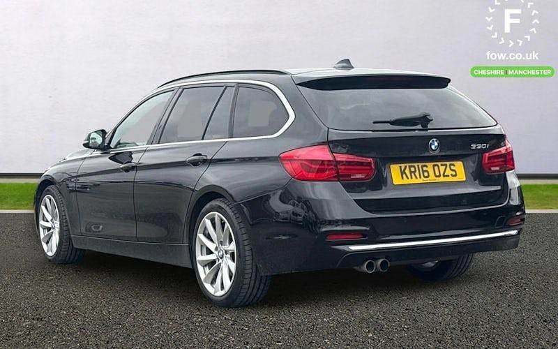 Used BMW 330 Luxury Line 252 HP (185 kW) 2016 Black Estate