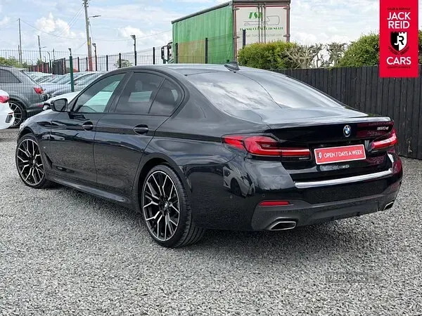 Usado BMW 520 M Sport 2021 Negro Berlina