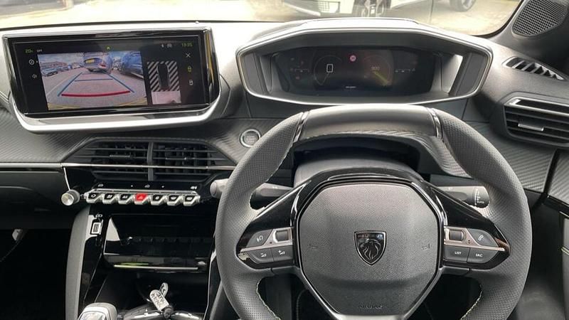 Nouă Peugeot 208 GT 110 CP (80 kW) 2026 Alb Hatchback