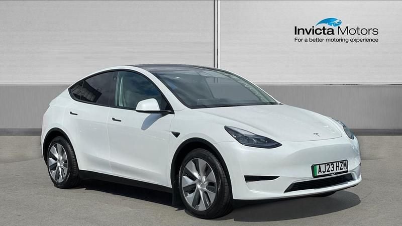 White Used 2023 Tesla Model Y RWD SUV | £24,350 - Image 1/4