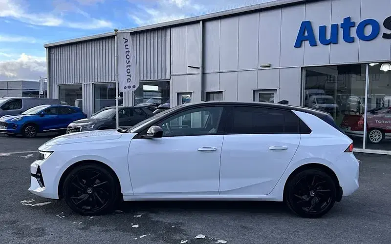 Used Vauxhall Astra GS Line 131 HP (96 kW) 2025 Hatchback