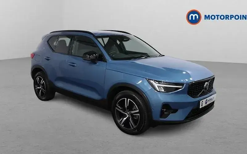 Begagnad Volvo XC40 Plus 163 HK (119 kW) 2026 SUV