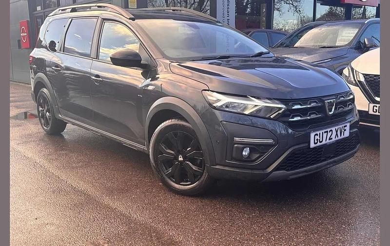Grey Used 2022 Dacia Jogger Extreme MPV | £14,850 (Fair price) - Image 1/4