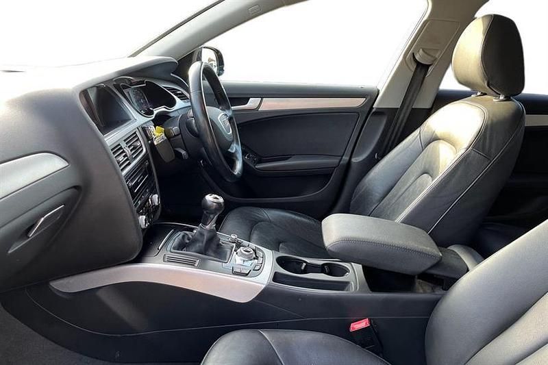 Used Audi A4 Design 136 HP (100 kW) 2015 Black Estate