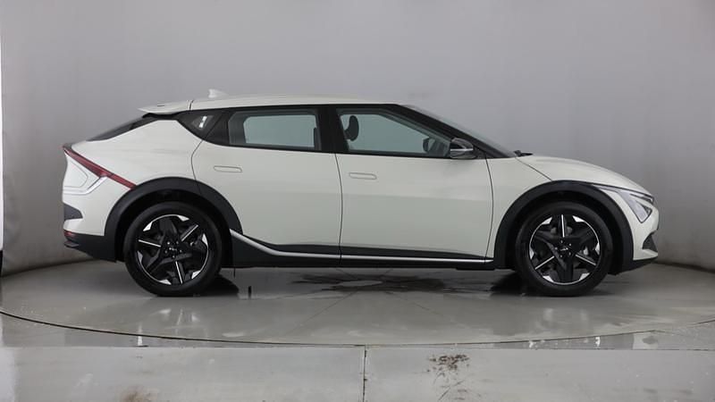 Used Kia EV6 125 kW (170 HP) 2025 White SUV