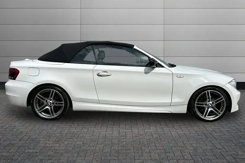 Used BMW 118 Cabriolet Sport Line 143 HP (105 kW) 2013 Alpine white Cabriolet