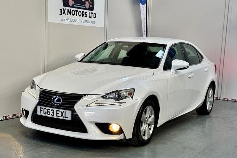 White Used 2013 Lexus IS300h Sedan | £10,390 (Good price) - Image 1/1