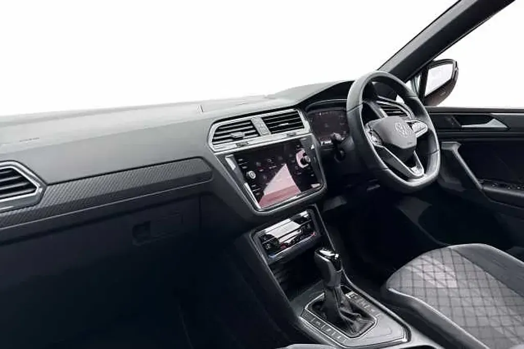 Used VW Tiguan Black Edition 150 HP (110 kW) 2024 Grey SUV