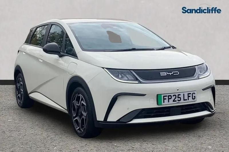 Solid cream white New 2025 BYD Dolphin Comfort Hatchback | £20,724 (Fair price) - Image 1/4