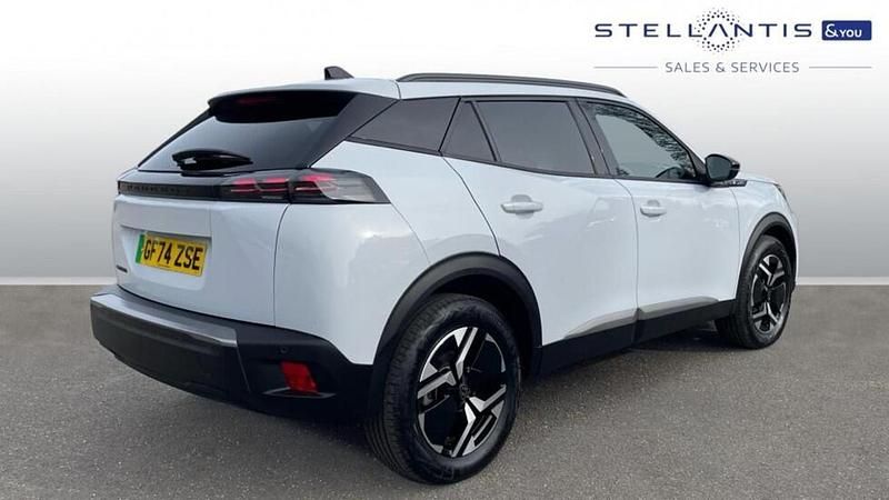 Used Peugeot e-2008 Allure 98 kW (134 HP) 2024 White SUV