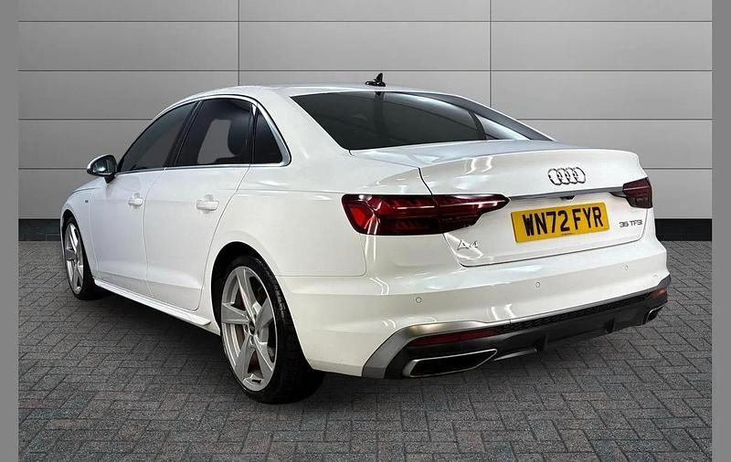 Used Audi A4 S-Line 147 HP (108 kW) 2022 White Sedan