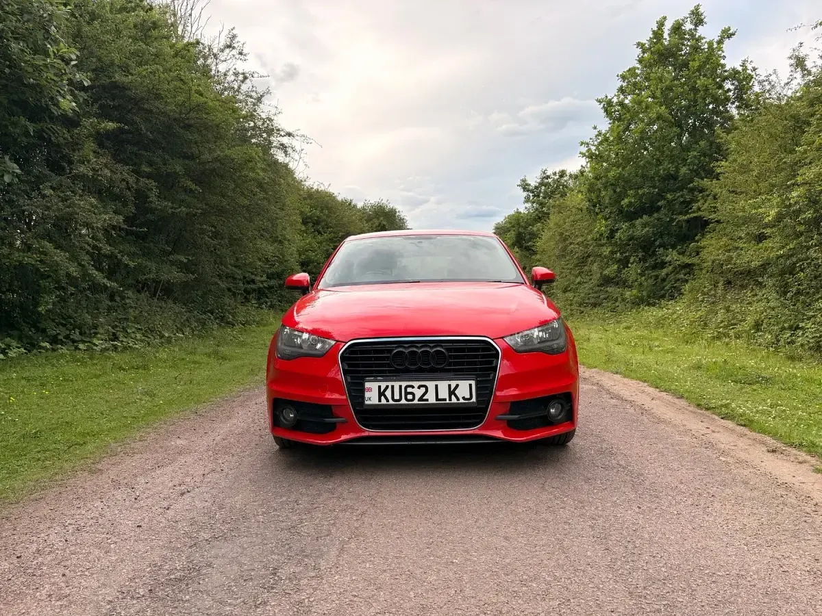 Used Audi A1 S-Line 86 HP (63 kW) 2012 Red Hatchback