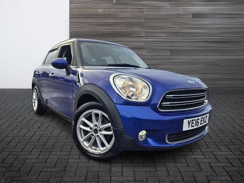 Blue Used 2016 Mini Cooper D Countryman SUV | £5,999 (Fair price) - Image 1/4