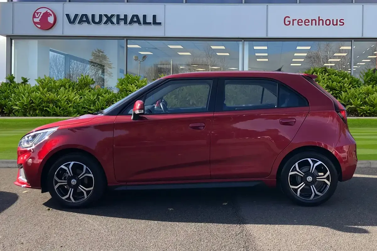 Used MG MG3 Exclusive 106 HP (77 kW) 2021 Red Hatchback