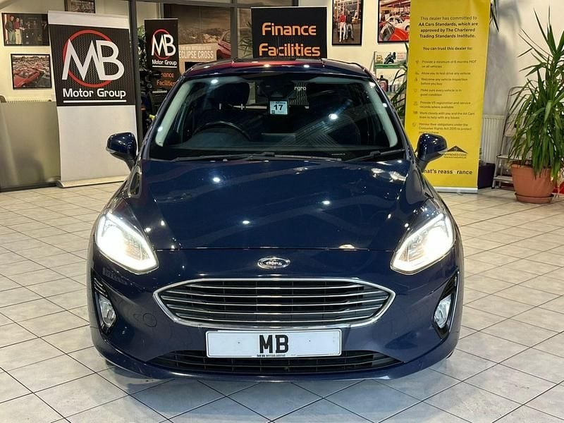 Used Ford Fiesta Zetec 85 HP (62 kW) 2019 Blue Hatchback