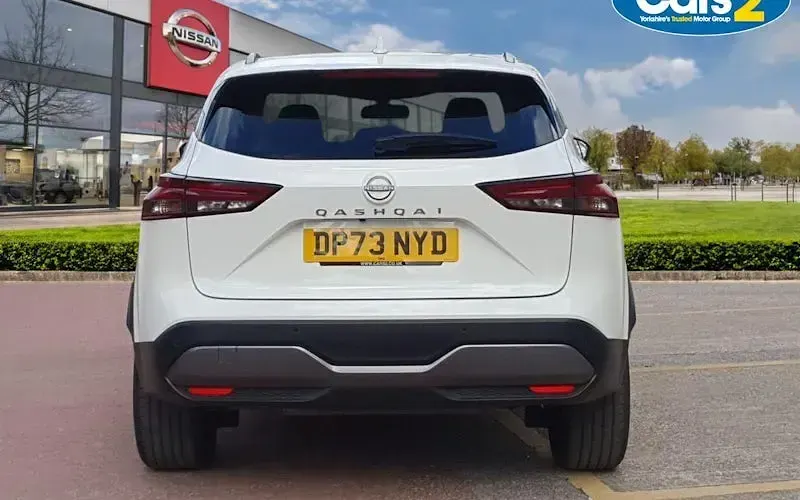 Used Nissan Qashqai N-Connecta 140 HP (102 kW) 2023 White SUV