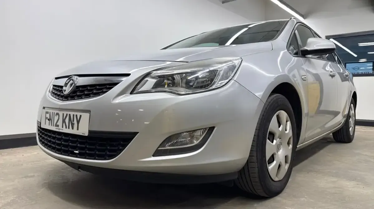 Used Vauxhall Astra 2012 Silver Estate